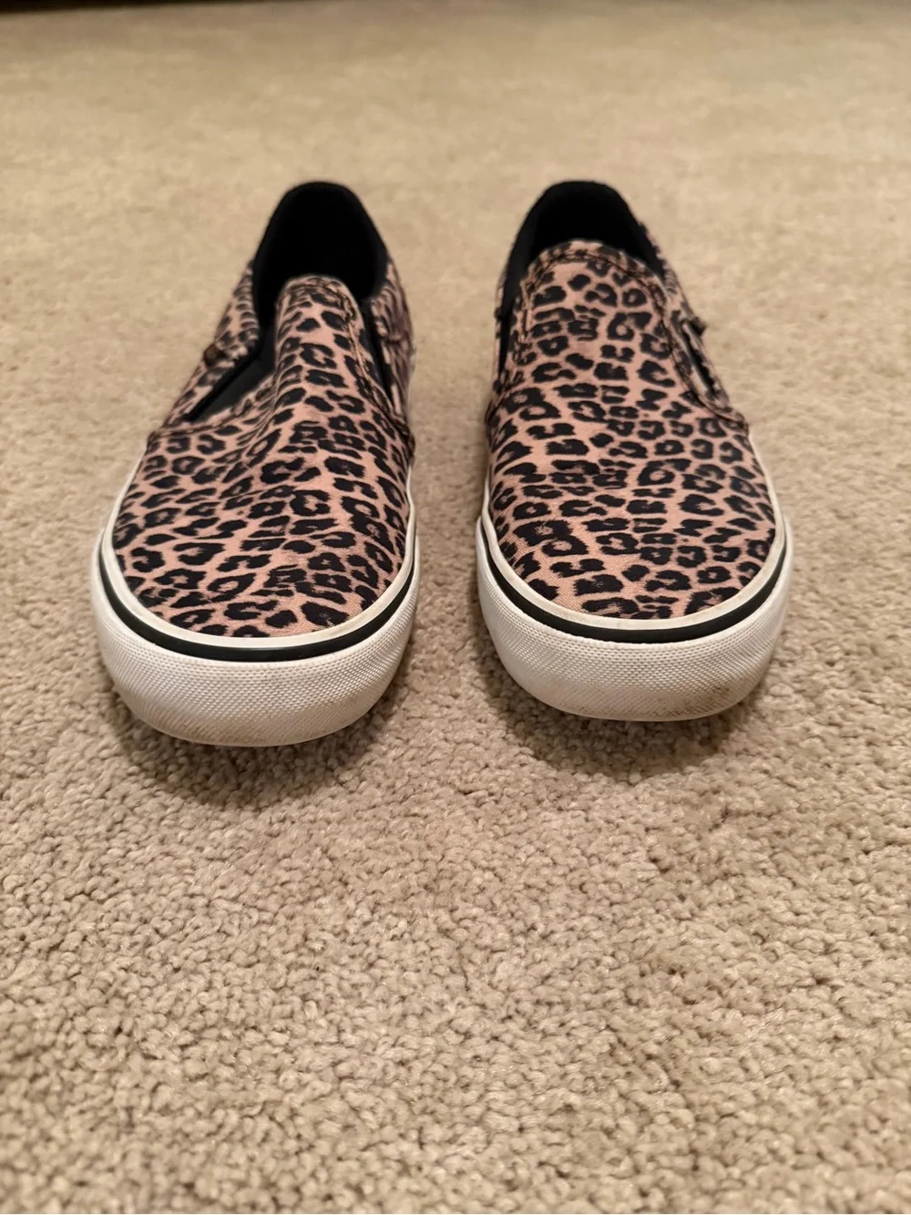 Vans Women's Asher Deluxe slip-on sneakers leopard print 7.5